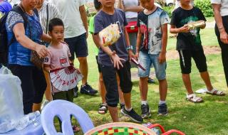 海峡两岸端午赛龙舟 海峡两岸端午赛龙舟