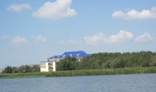 圣水湖畔主题曲